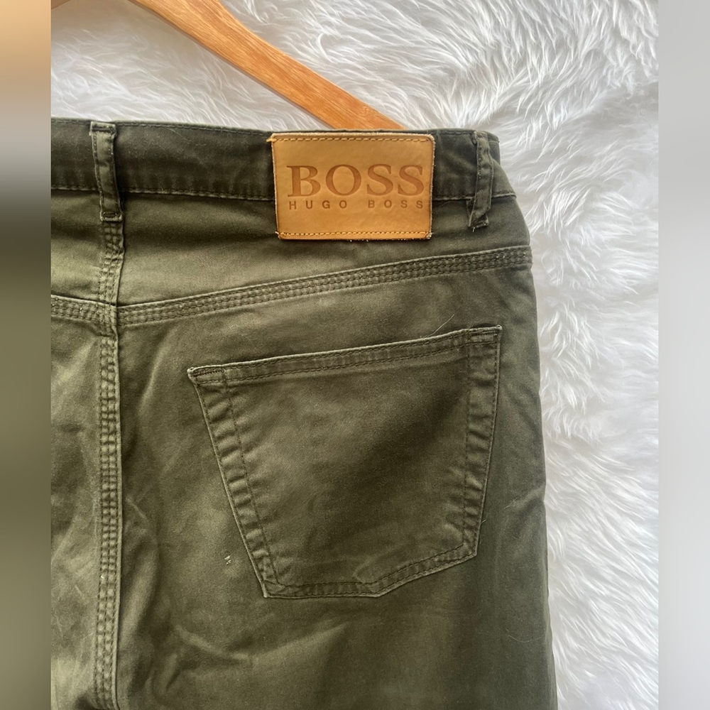 Hugo Boss Olive Green Chinos/ Trousers - Picture 10 of 14